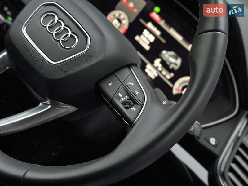 Внедорожник / Кроссовер Audi Q5 Sportback 2023 в Киеве