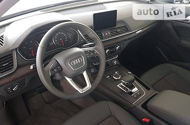 Внедорожник / Кроссовер Audi Q5 2017 в Харькове