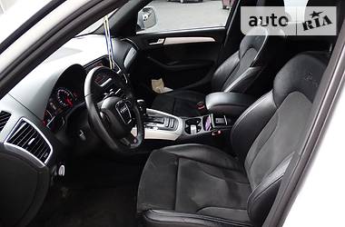 Внедорожник / Кроссовер Audi Q5 2010 в Днепре