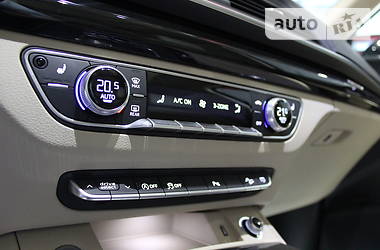Позашляховик / Кросовер Audi Q5 2018 в 