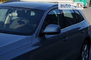 Позашляховик / Кросовер Audi Q5 2010 в 