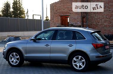Позашляховик / Кросовер Audi Q5 2010 в 