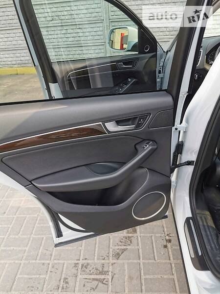 Позашляховик / Кросовер Audi Q5 2013 в Рівному