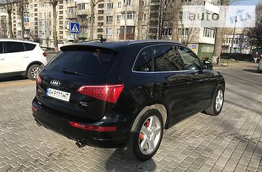Позашляховик / Кросовер Audi Q5 2011 в 