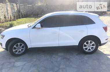 Позашляховик / Кросовер Audi Q5 2011 в 