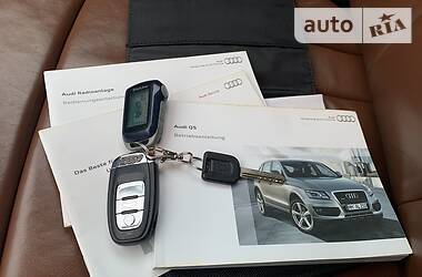 Позашляховик / Кросовер Audi Q5 2010 в 