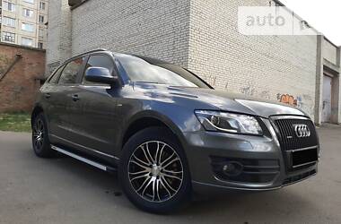 Позашляховик / Кросовер Audi Q5 2010 в 