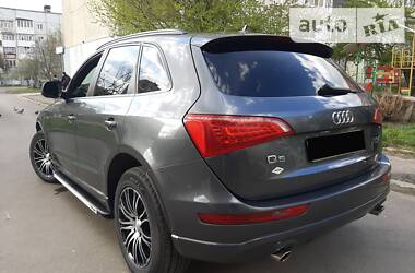 Позашляховик / Кросовер Audi Q5 2010 в 