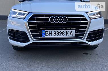 Позашляховик / Кросовер Audi Q5 2019 в 