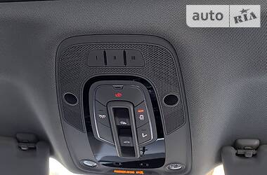 Позашляховик / Кросовер Audi Q5 2019 в 