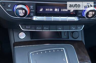 Позашляховик / Кросовер Audi Q5 2019 в 