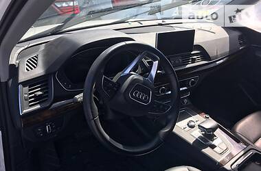 Позашляховик / Кросовер Audi Q5 2018 в Львові