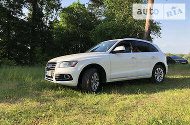 Позашляховик / Кросовер Audi Q5 2015 в Шостці