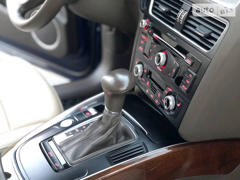 Позашляховик / Кросовер Audi Q5 2015 в Львові