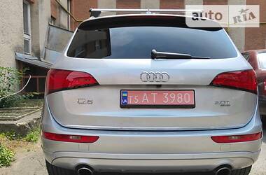 Позашляховик / Кросовер Audi Q5 2015 в 