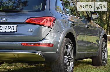 Позашляховик / Кросовер Audi Q5 2016 в 