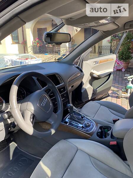 Внедорожник / Кроссовер Audi Q5 2010 в Тячеве