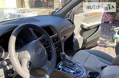 Внедорожник / Кроссовер Audi Q5 2010 в Тячеве