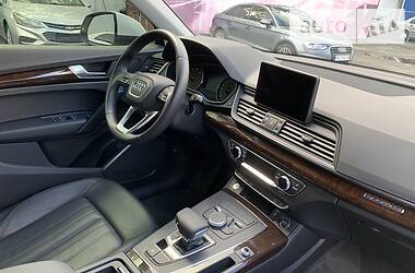 Внедорожник / Кроссовер Audi Q5 2019 в Киеве