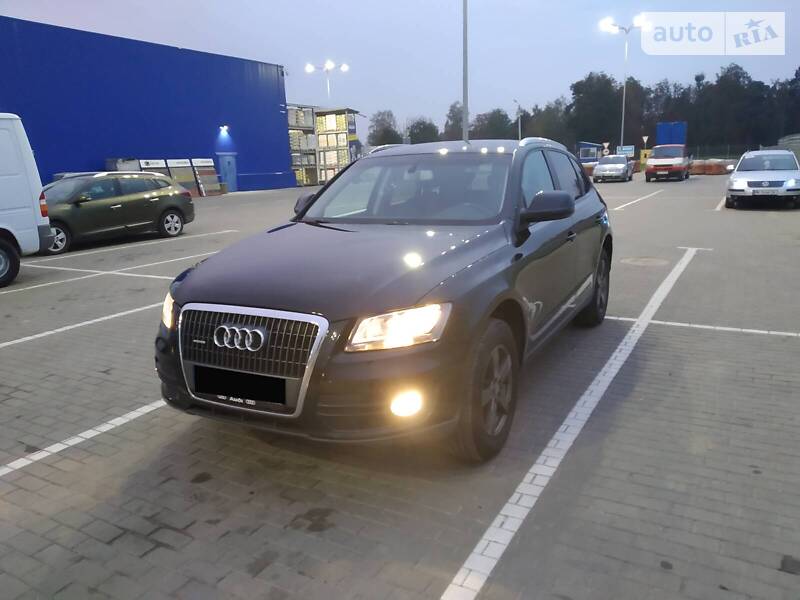 Внедорожник / Кроссовер Audi Q5 2010 в Дубно