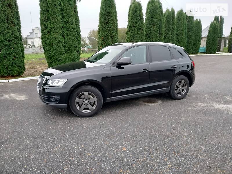 Внедорожник / Кроссовер Audi Q5 2010 в Дубно