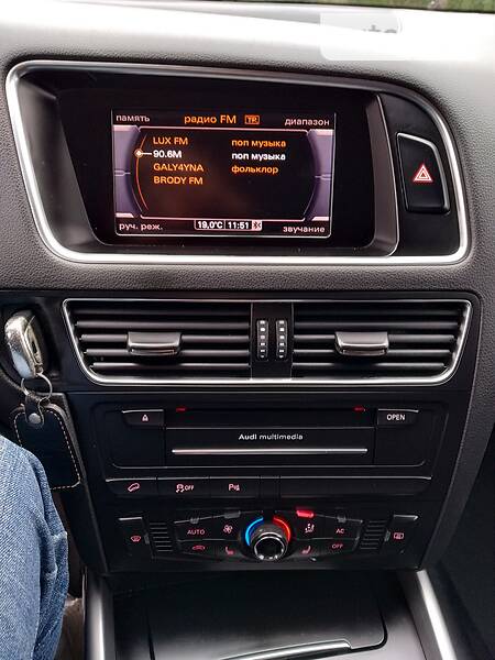 Внедорожник / Кроссовер Audi Q5 2010 в Дубно