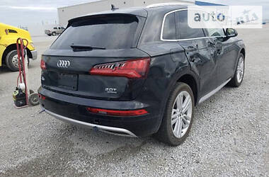 Позашляховик / Кросовер Audi Q5 2018 в 
