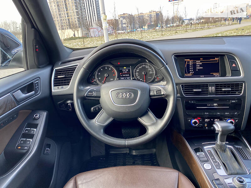 Позашляховик / Кросовер Audi Q5 2014 в Львові