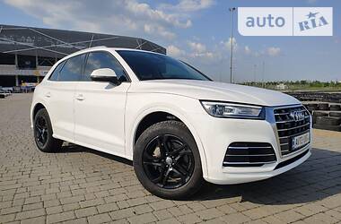 Позашляховик / Кросовер Audi Q5 2018 в Львові