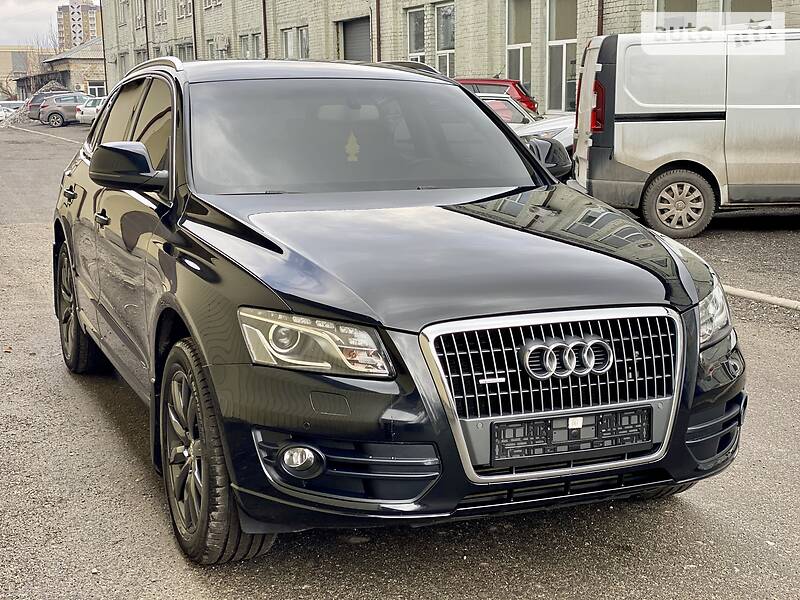 Позашляховик / Кросовер Audi Q5 2010 в Києві