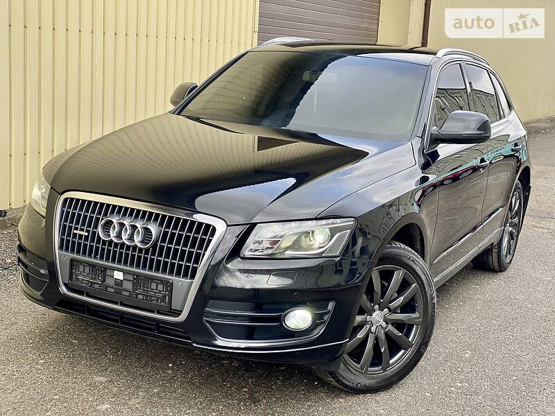 Позашляховик / Кросовер Audi Q5 2010 в Києві