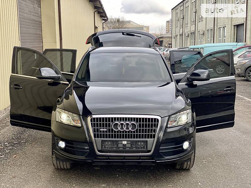 Позашляховик / Кросовер Audi Q5 2010 в Києві