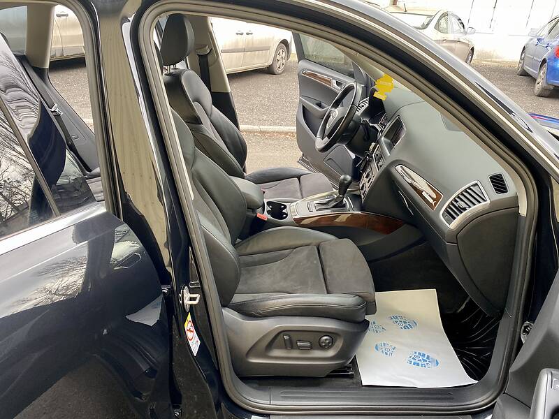Позашляховик / Кросовер Audi Q5 2010 в Києві