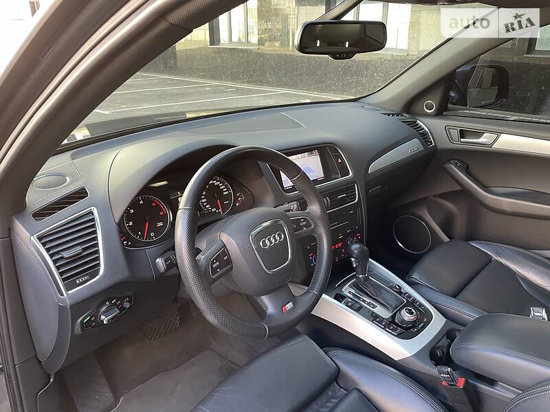 Позашляховик / Кросовер Audi Q5 2012 в Луцьку