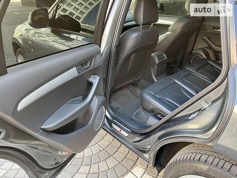 Позашляховик / Кросовер Audi Q5 2012 в Луцьку
