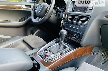 Внедорожник / Кроссовер Audi Q5 2010 в Киеве