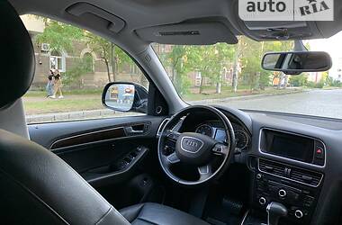 Внедорожник / Кроссовер Audi Q5 2014 в Бердянске