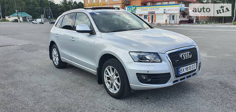 Внедорожник / Кроссовер Audi Q5 2010 в Полонном