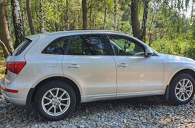 Внедорожник / Кроссовер Audi Q5 2010 в 