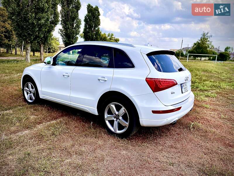 Позашляховик / Кросовер Audi Q5 2011 в Куп'янську