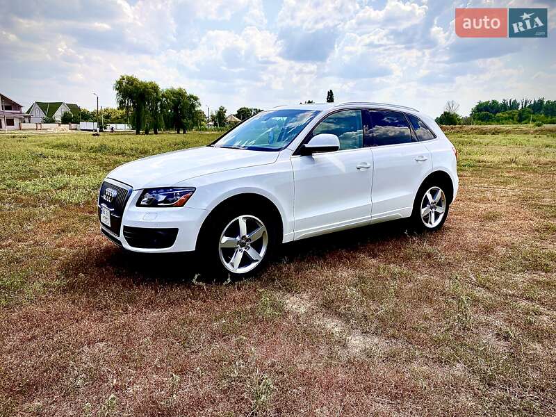Позашляховик / Кросовер Audi Q5 2011 в Куп'янську