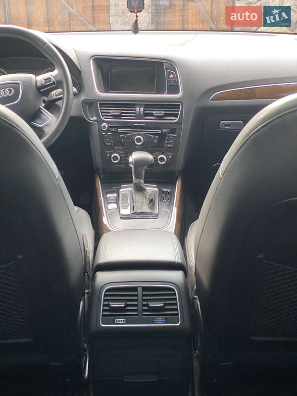 Внедорожник / Кроссовер Audi Q5 2013 в Ивано-Франковске