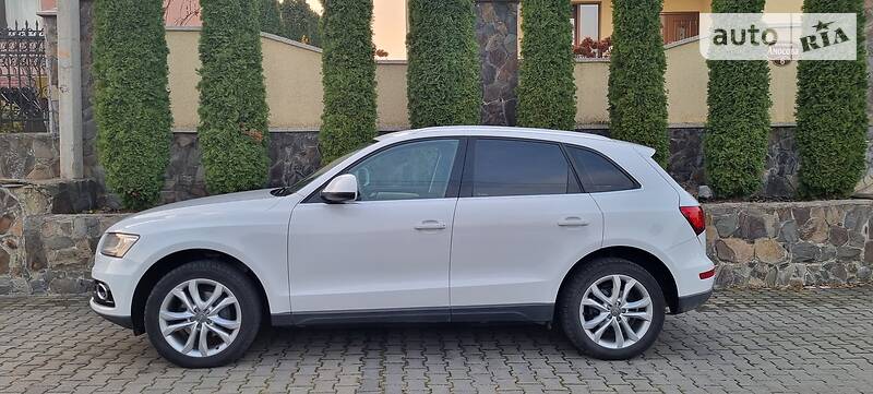 Внедорожник / Кроссовер Audi Q5 2014 в Черновцах