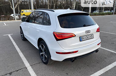 Позашляховик / Кросовер Audi Q5 2013 в 