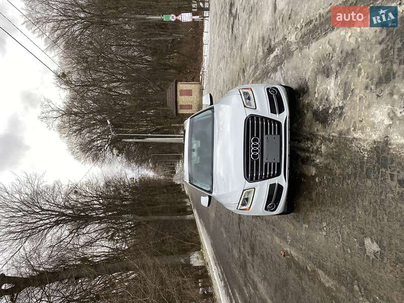 Внедорожник / Кроссовер Audi Q5 2014 в Черновцах
