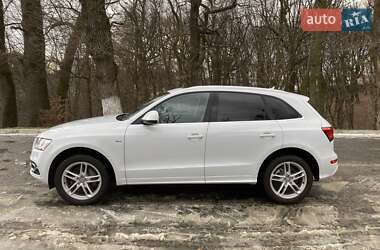 Внедорожник / Кроссовер Audi Q5 2014 в Черновцах