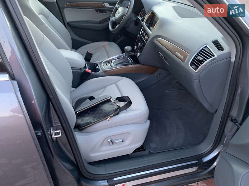 Внедорожник / Кроссовер Audi Q5 2013 в Ровно