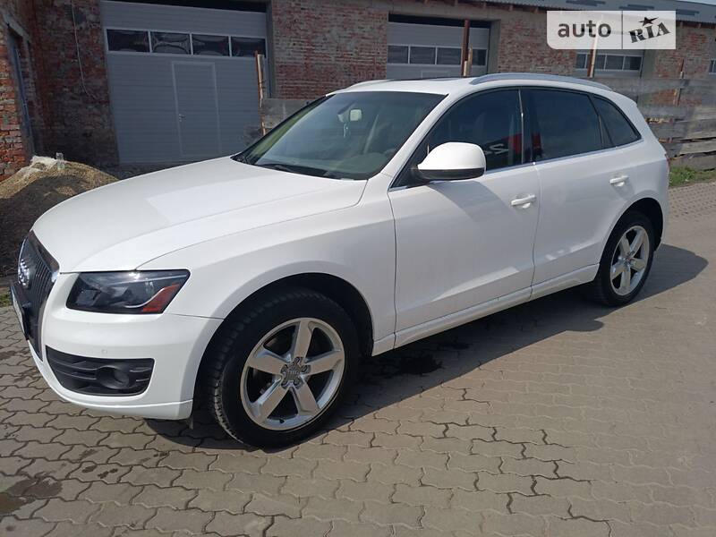 Внедорожник / Кроссовер Audi Q5 2011 в Калуше