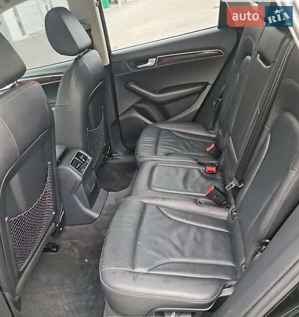 Позашляховик / Кросовер Audi Q5 2011 в Києві