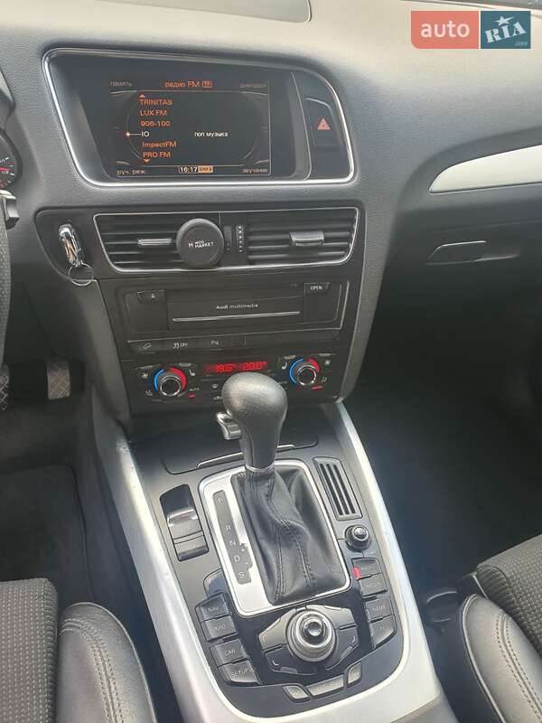 Внедорожник / Кроссовер Audi Q5 2011 в Глыбокой
